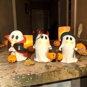 Jack O Lantern Lane Set Of 3 Ghosts In Costumes Halloween Decor
